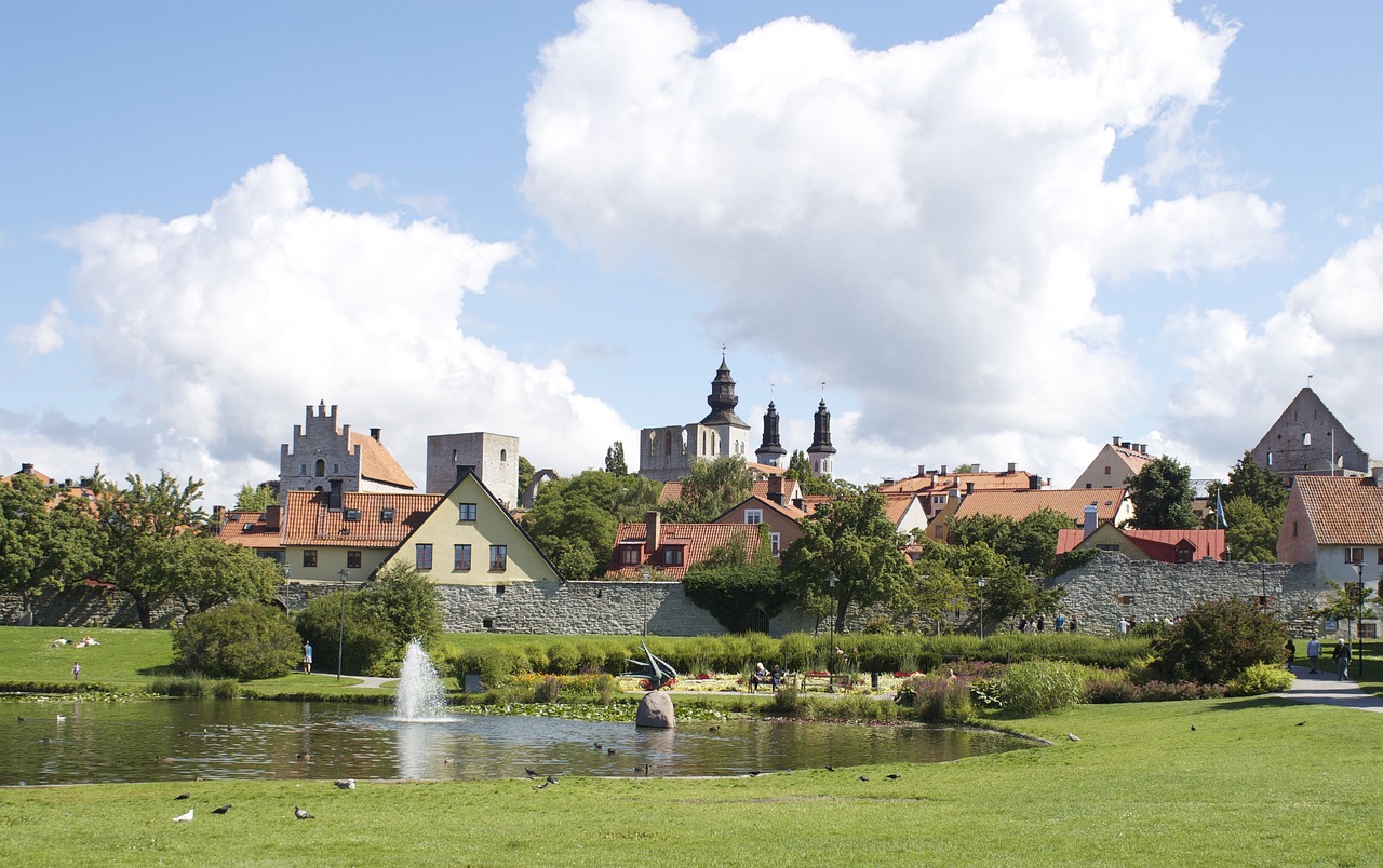 The Almedalen park in Visby, Sweden. Photo: Georg Gyllenfjell / Pixabay.